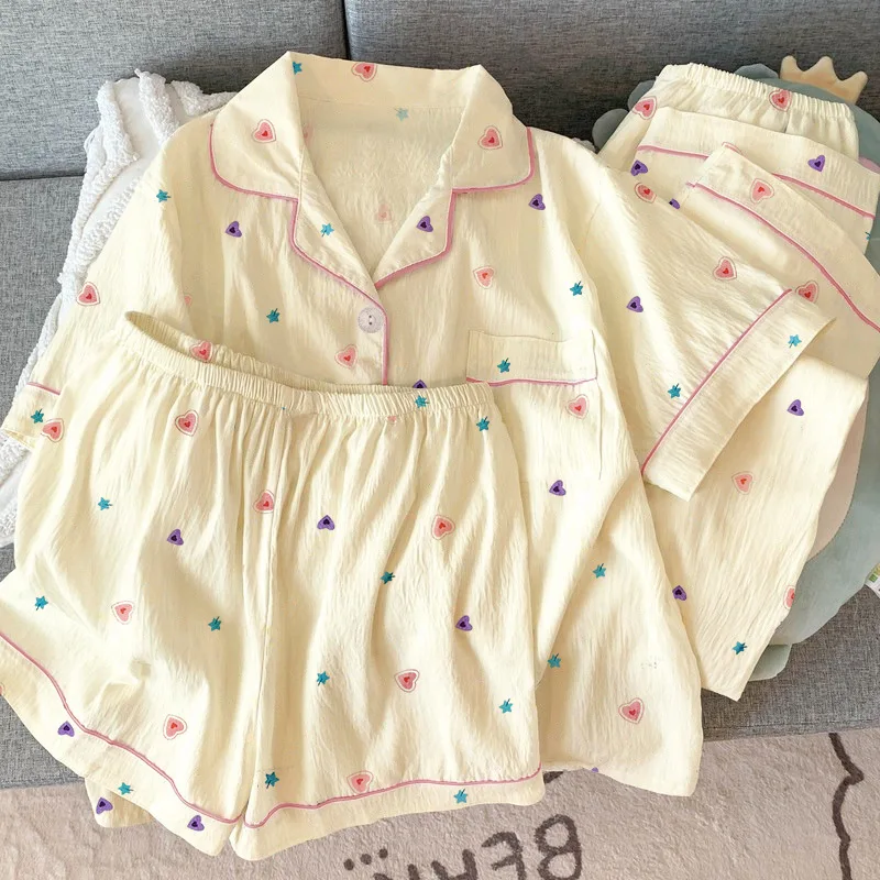 Cute and Fresh Heart-and-Star Korean-Style Crinkled Fabric Pajamas for Women: Sweet Summer Loungewear, Short-Sleeve 3-Piece Set