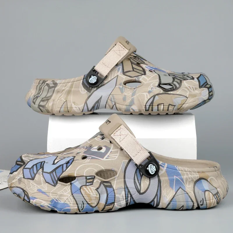 

Men Beach Sandals EVA Water Shoes Soft Hollow Couple Garden Shoes Designer Hole Women Slipper Sneakers Slip on Foam Runner