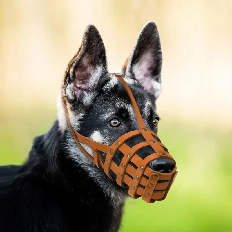 Prevents dog bites and barking Leather dog muzzle Adjustable breathable mesh dog muzzle