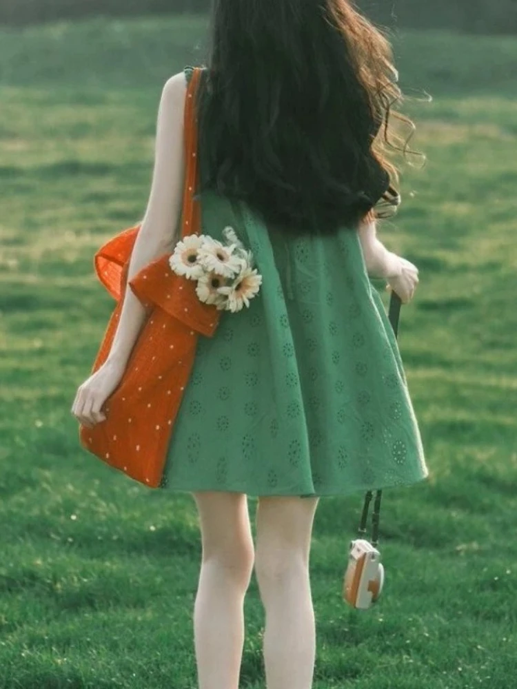 Grünes Kleid mit Blumendruck, Rundhalsausschnitt, ärmellos, A-Linie, lockeres Kleid, Wald-Pastoral-Stil, einzigartiges, atemberaubendes, hübsches Leibchenkleid