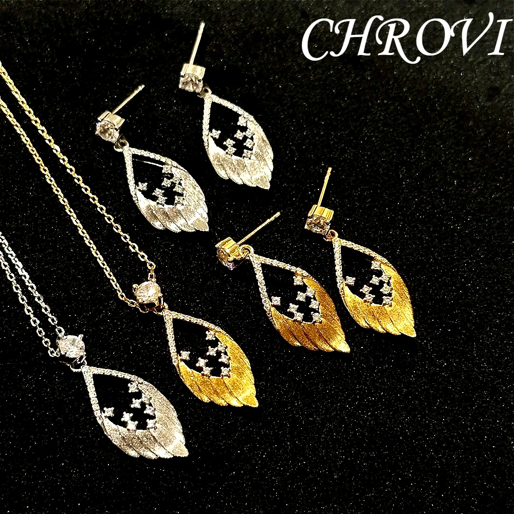 Exquisite Halskette mit einem Vintage-Gold-Federanhänger aus 925er Sterlingsilber, hochwertige Ohrringe mit Flügel- und Diamantverzierung, Anhänger für Damen. – Detail 3