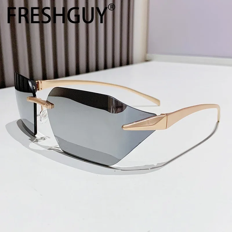 FRESHGUY Fashion Women's Sunglasses Men's Sunglasses One-piece Glasses With Curved Cut Edges Without Borders 224 New Eyewear