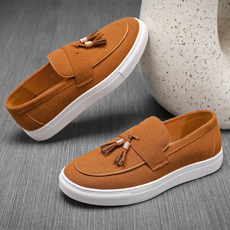 New Suede Loafers Casual Shoes Flock Brown Breathable Slip-On Tassels Spring Men Shoes Size 38-48 Zapatos De Hombre