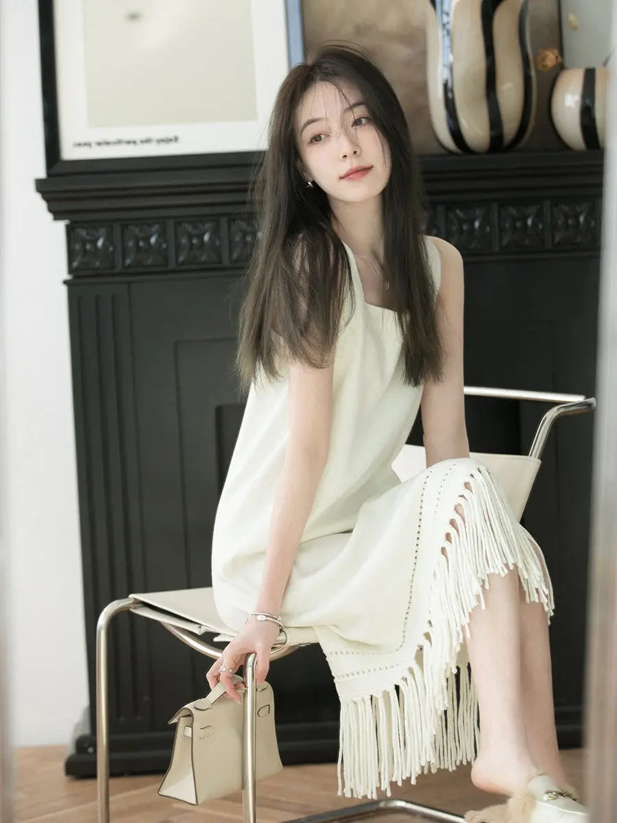 2024 Spring/Summer New Square Neck Style Sleeveless Black Tassel Dress Women's Knitted Mid length Dress