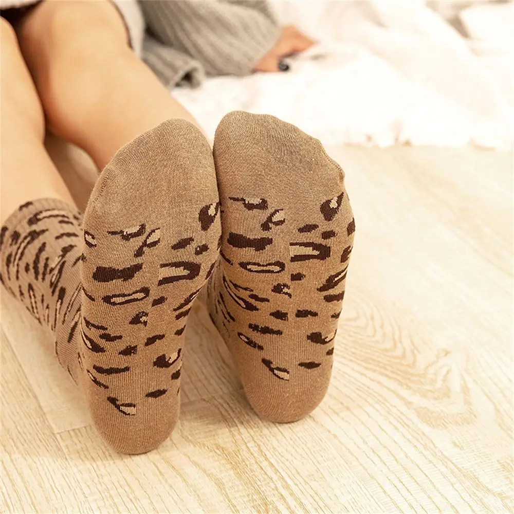 1 Pair Women Socks Korean Style Sexy Leopard Print Cotton Socks Harajuku Vintage Streetwear Casual Female Kawaii Cute Crew Socks