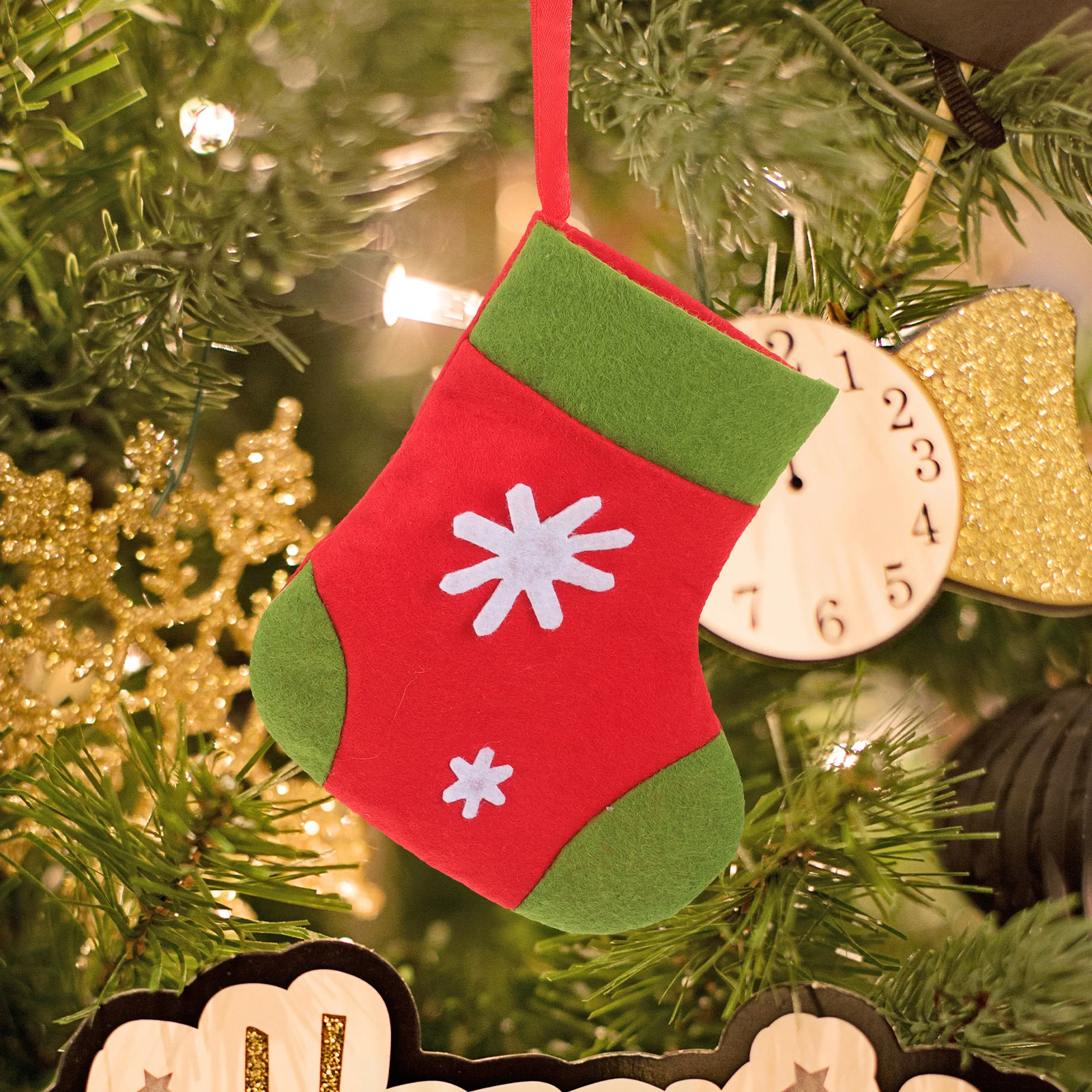 

3pcs Christmas Stocking Tableware Bag Cutlery Sock Set Red Green White Festival Silverware Holder Xmas PartyDecoration