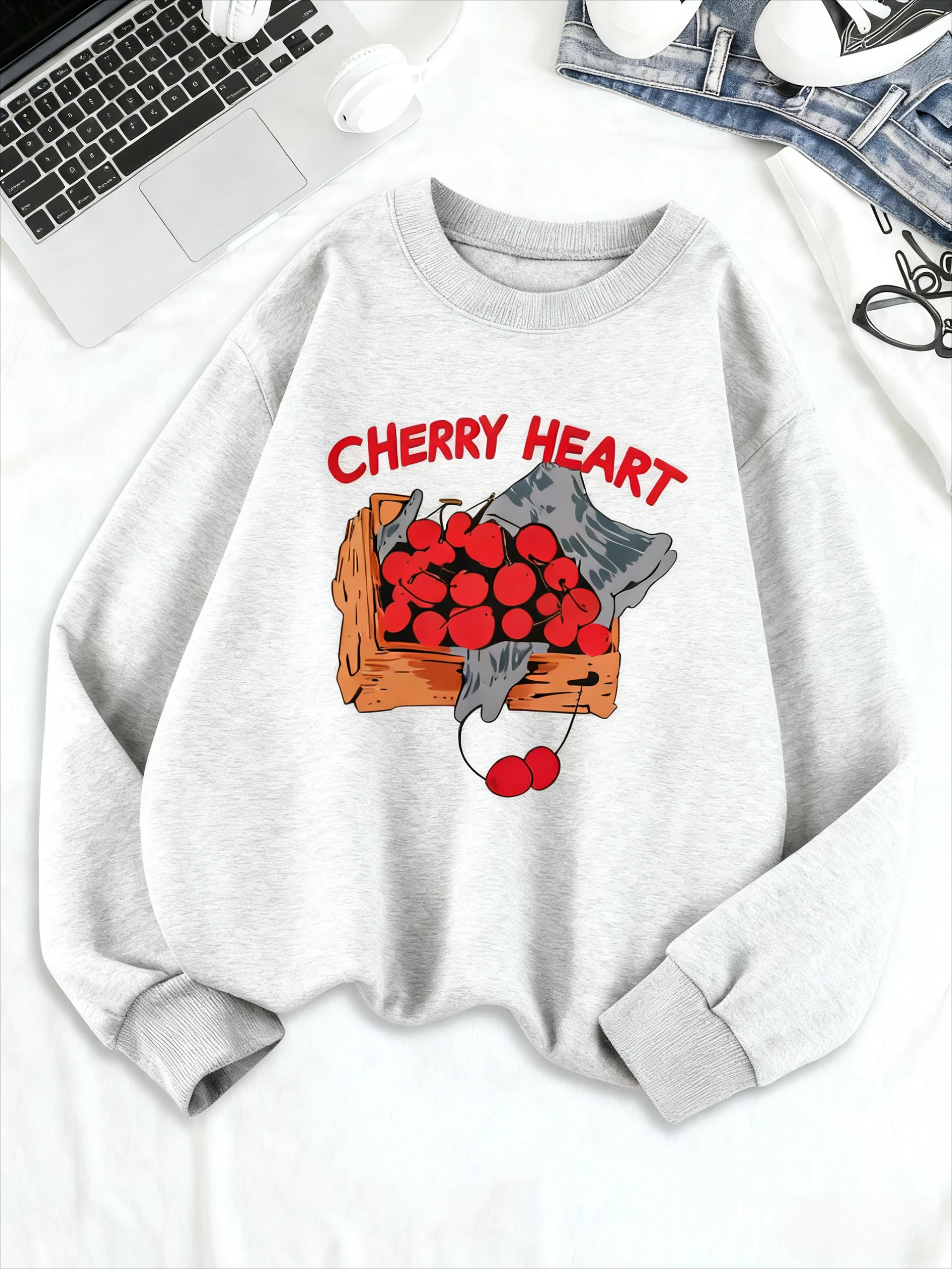 Felpe con stampa grafica cuore di ciliegio Felpe con cappuccio casual moda allentata da donna Pullover morbidi Abiti caldi Intimo autunno inverno