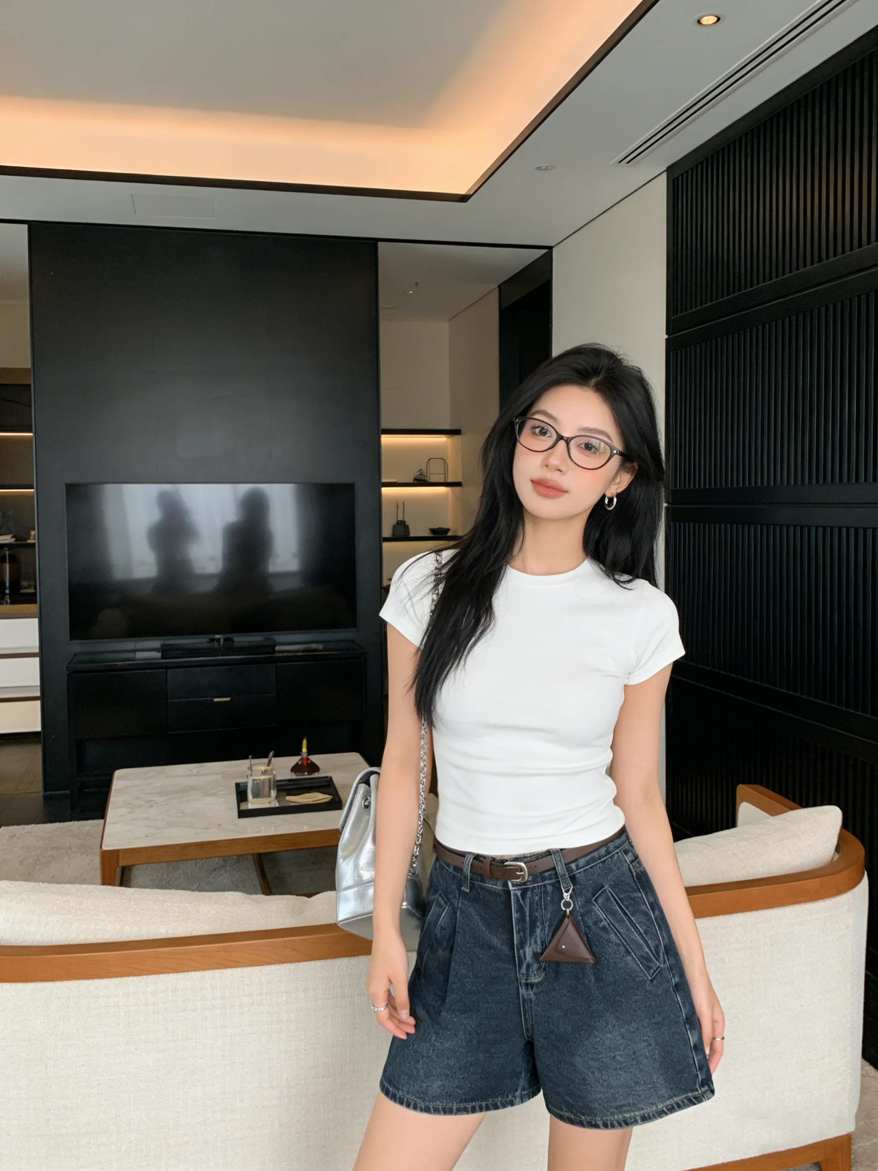 

High Waist Korean Sle Soft Denim orts Women's Spring 2026 Slim A-Line Wide Leg Five-Point Pants Anti-Aging