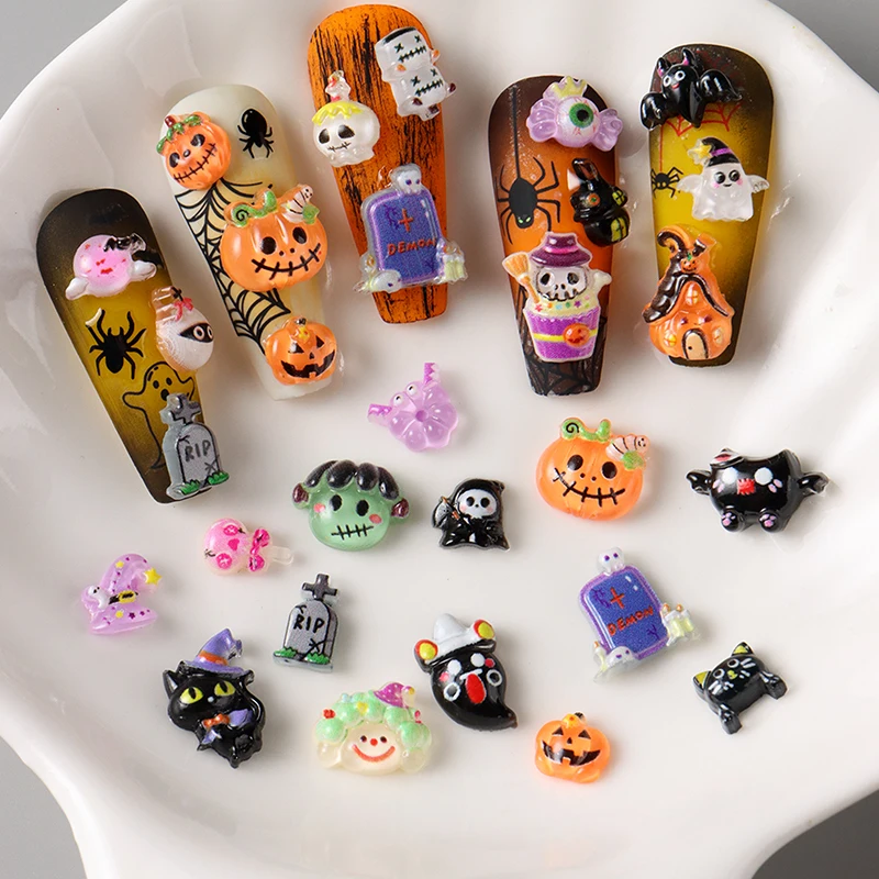 50/100 Stuks Kawaii Halloween Nail Charms Cartoon Pompoen Ghost Cat Gemengde Sized Hars Ornamenten Leuke Spinnenweb Bat nail Decor