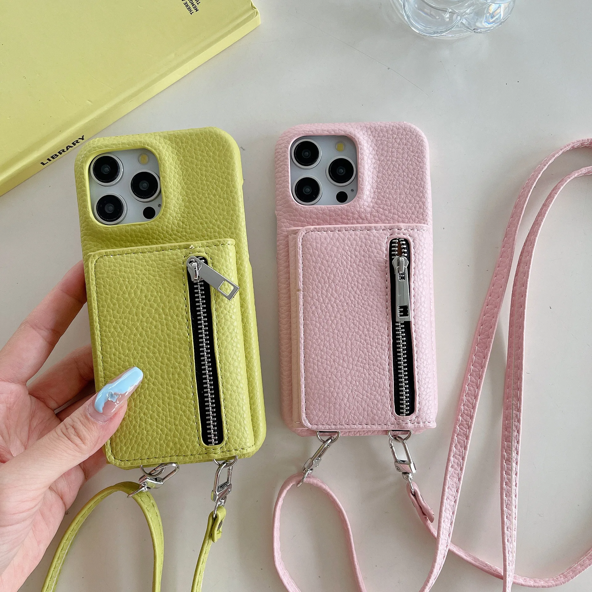 

Наклонный размах подходит для iPhone 17, чехол для телефона 16 pro max, тройная вставка для карт, 15 pro, сумка для карт на молнии 14 13, защитный чехол