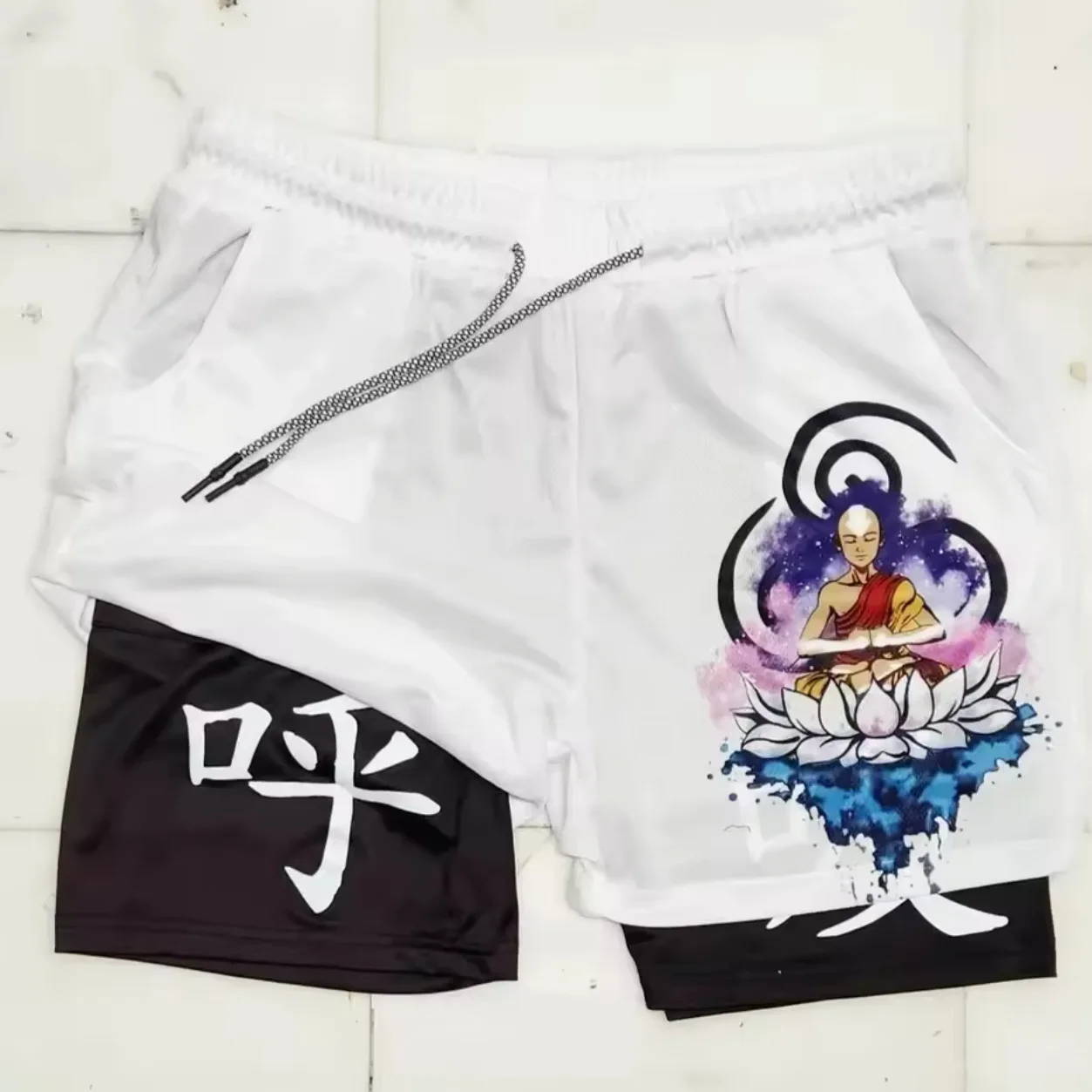 

Demon Slayer уличные шорты для бега и фитнеса, мужские двухслойные шорты с принтом 2-в-1, высокопроизводительные брюки для тренировок в тренажерном зале