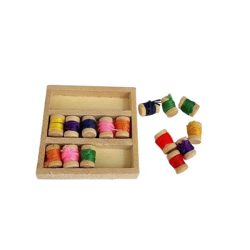 DIY 1:12 Maison de poupée miniature, modèle de magasin de couture, accessoires de scène, boîte de rangement et 15 fils à boucler, ensemble de fils à boucler, jouets d'imitation pour enfants