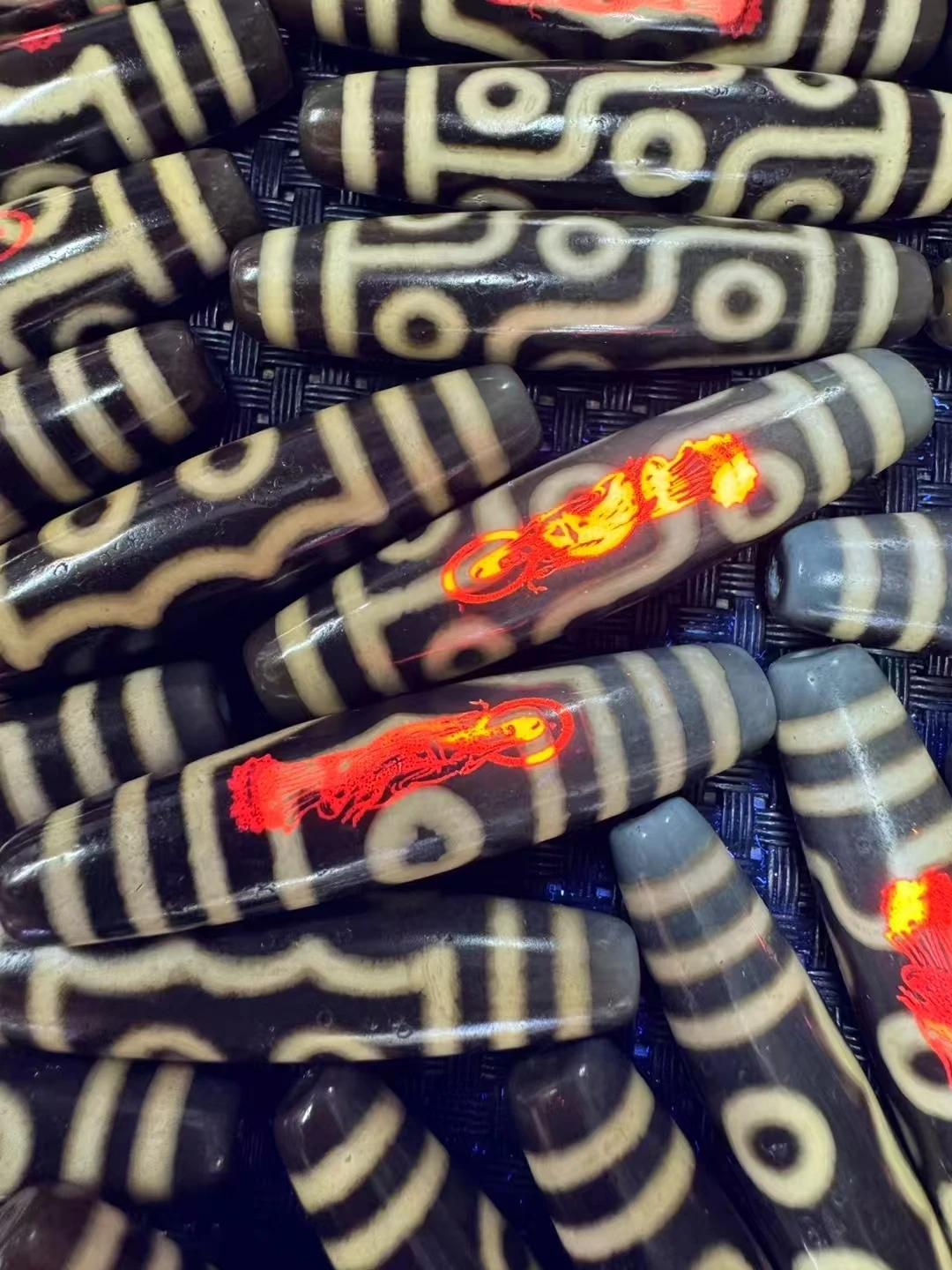 

50pcs/lot 58mm invisible Guanyin Different Patterns Natural Agate Ji Powerful Amulet Collectible Beads for Jewelry men and women