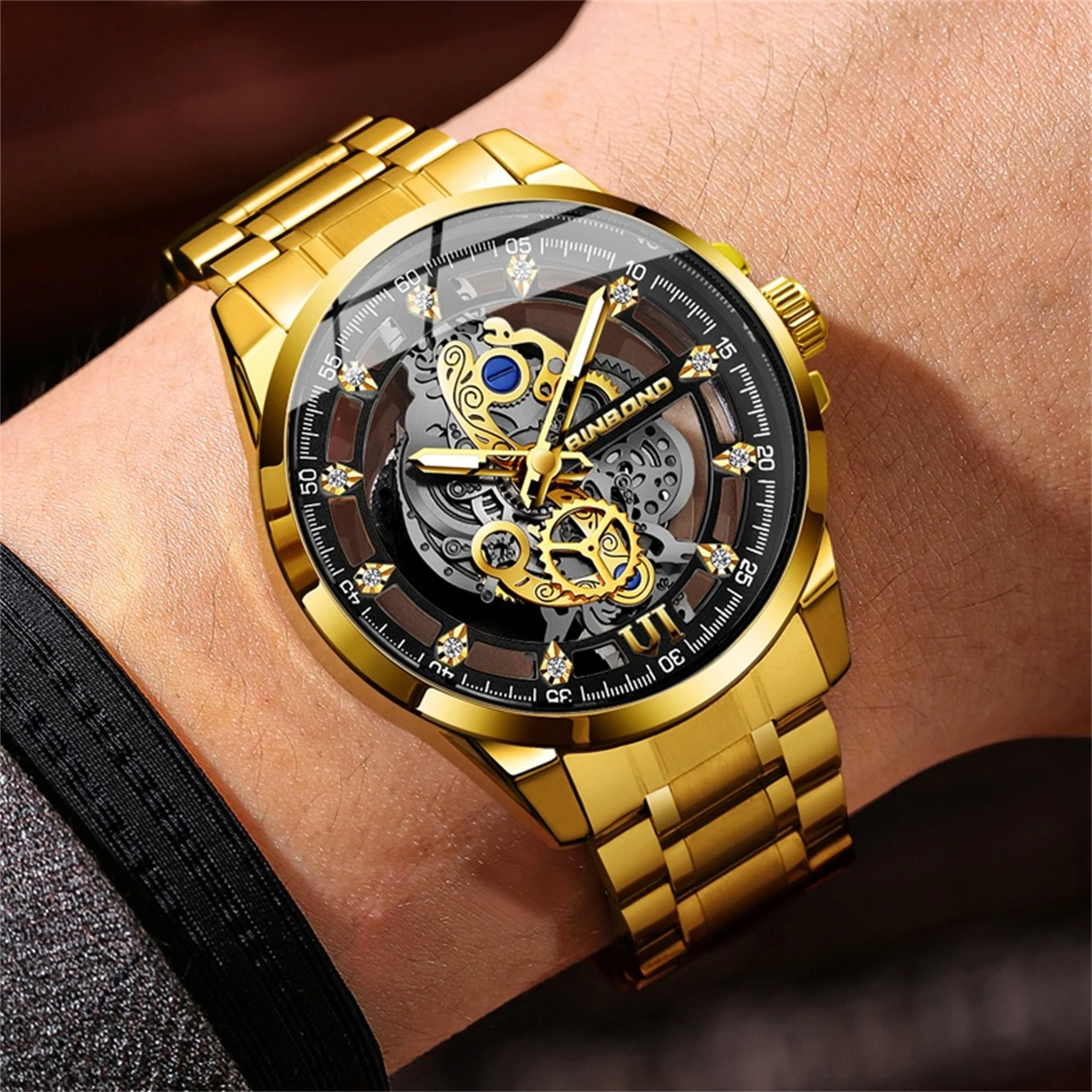 30M Waterproof Watch Frame Hollow Quartz Watch With Built-in Battery Gold Stainless Steel Rhinestone Men's Holiday Birthday Gift