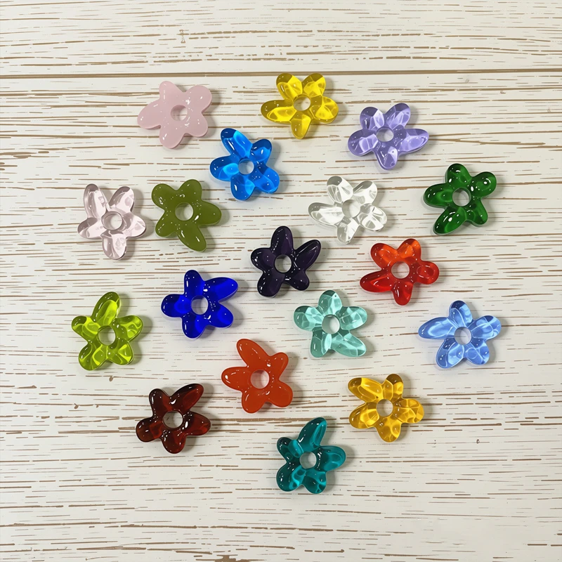 2pcs Dopamine Hollow Flower Glass Beads Mini Cute Floral Charms Pendant DIY Craft Jewelry Making Accessories for Handmade Lovers