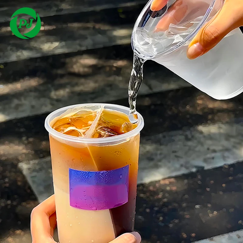 แก้วพลาสติก PP แบบสองช่อง 750 มล. แบบกำหนดเองได้ พร้อมฝาปิด สำหรับใส่กาแฟไข่มุก ชานมไข่มุก