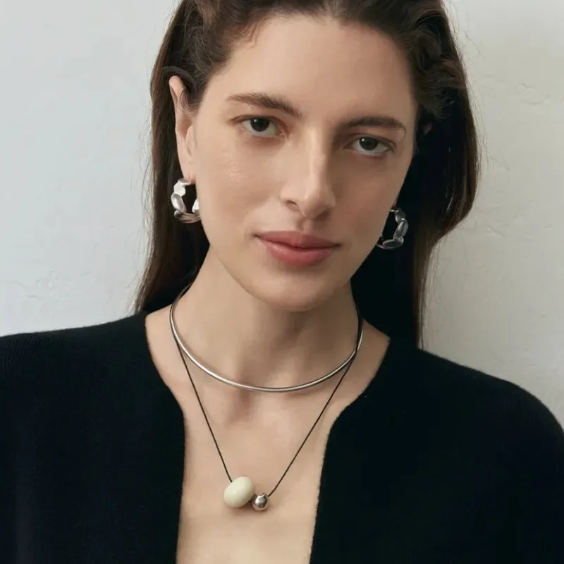 Emotional pendant necklace women's accessories 2024 new ivory fruit silver ball high-end light luxury niche exquisite neck