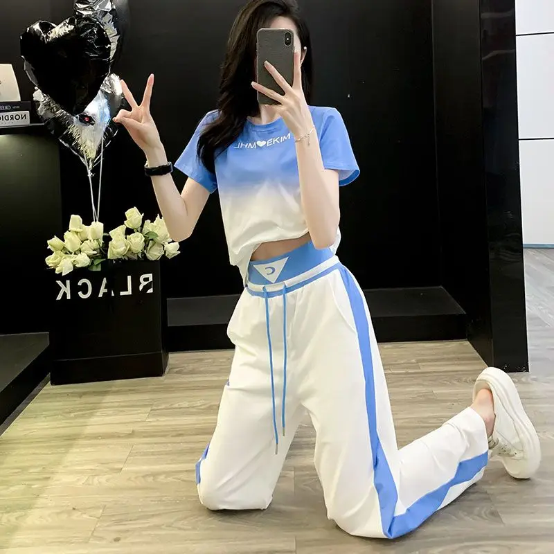 

Gradual Change Short-sleeved Sports Suit Women's 2025 Summer New Korean Version Fashion Casual Wide-leg Pants Topd Two piece Set