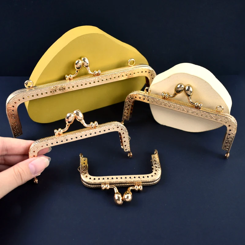 

2Pcs 85-200mm Metal Wallet Frame Purse Kiss Clasp Buckle Embossed Bag Handles Handbag Locks Handle DIY Hardware Accessories