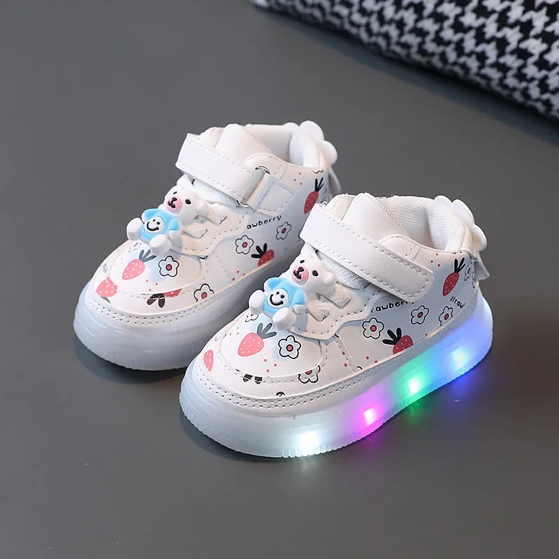 Dziecięce buty Led dla dziewczynek Luminous zapalone dorywczo mody oddychające dla niemowląt chłopców dziewcząt sportowe bieganie miękkie dno dzieci