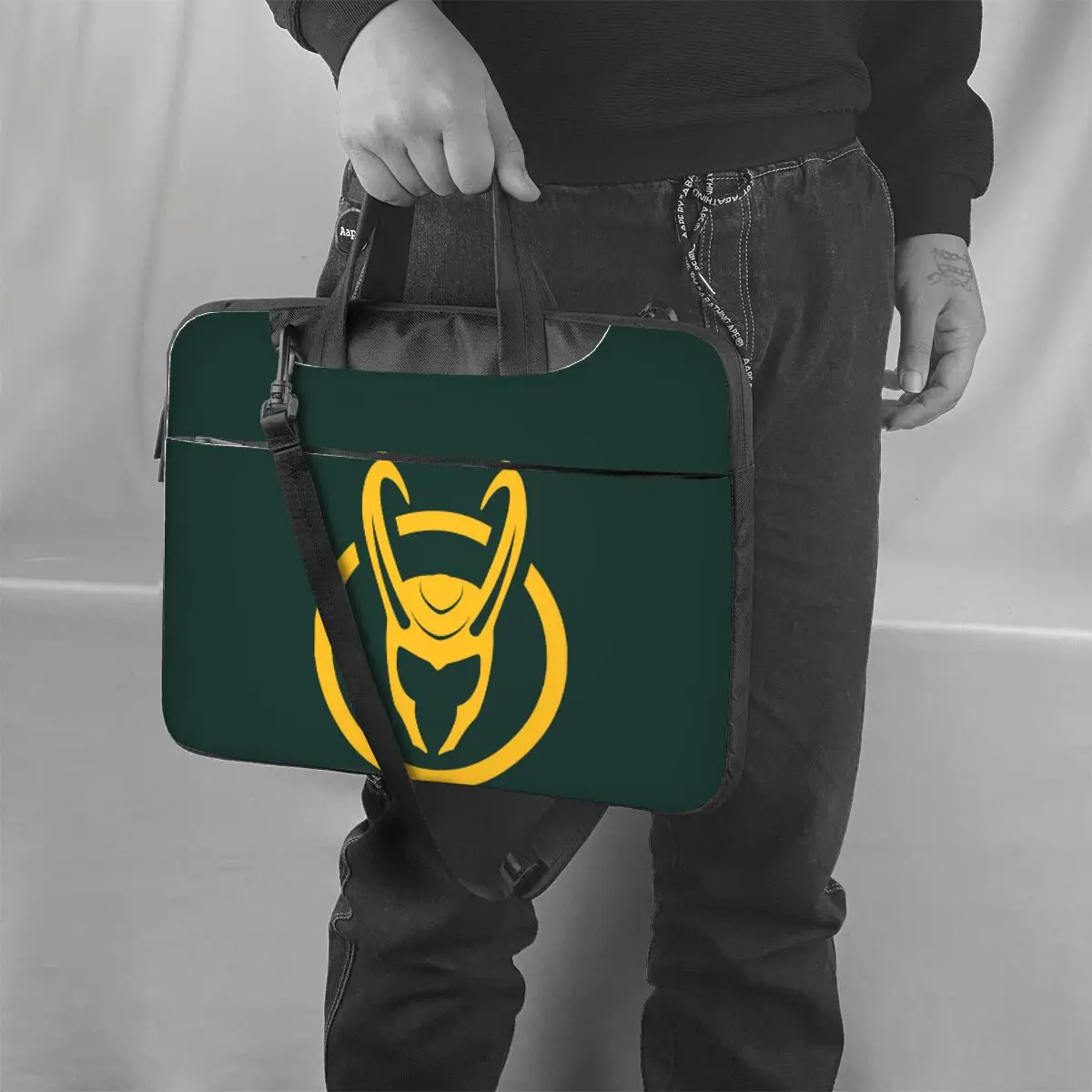 Loki Variant クロスボディ ラップトップ バッグ ケース コンピューター バッグ 耐久性のある保護ノートブック ポーチ Lenovo 用