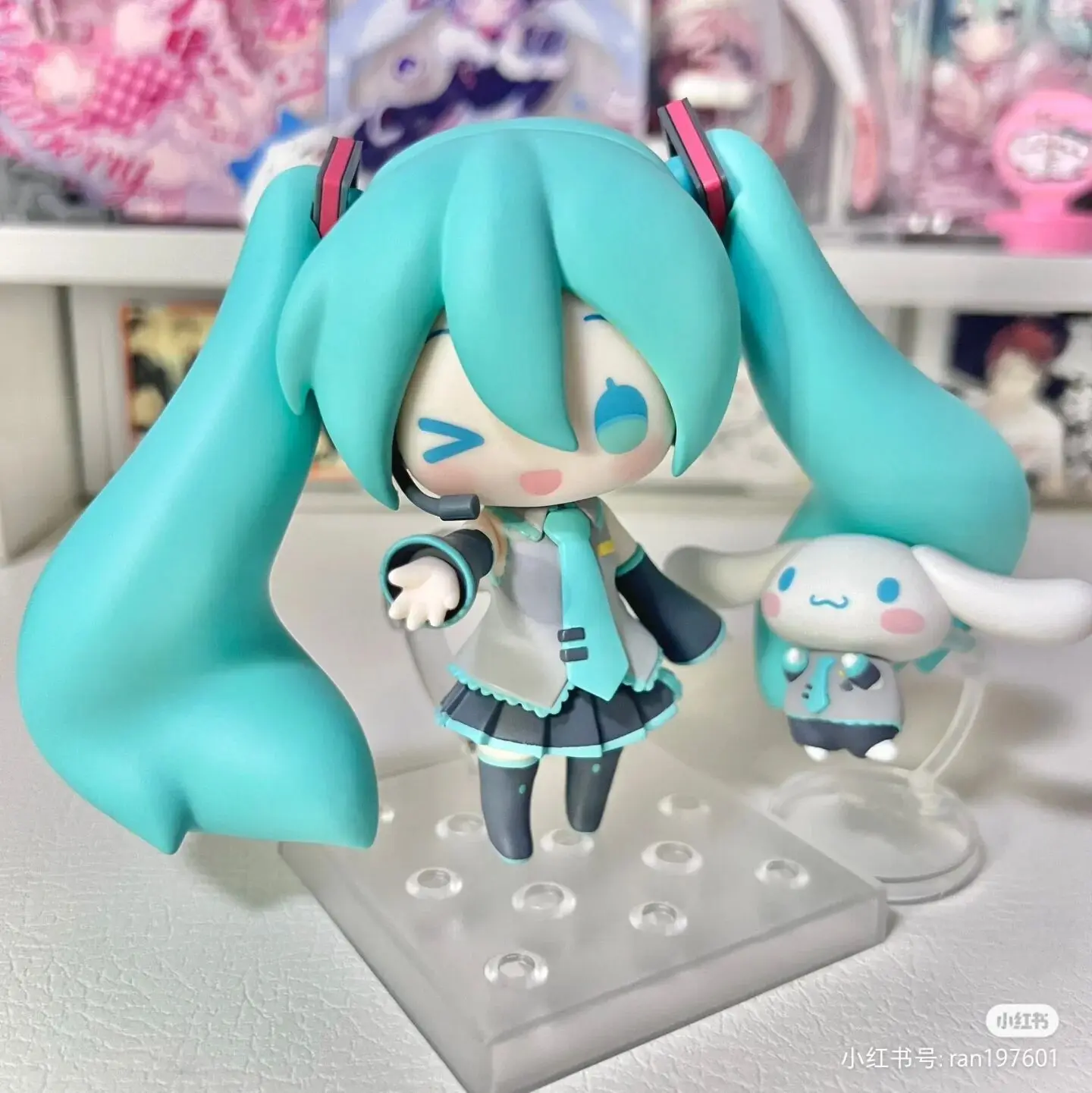 Original Hatsune Miku x Cinnamoroll Ver Anime Figure q-version Miku Collectible collection decoration Model Toys birthday Gifts