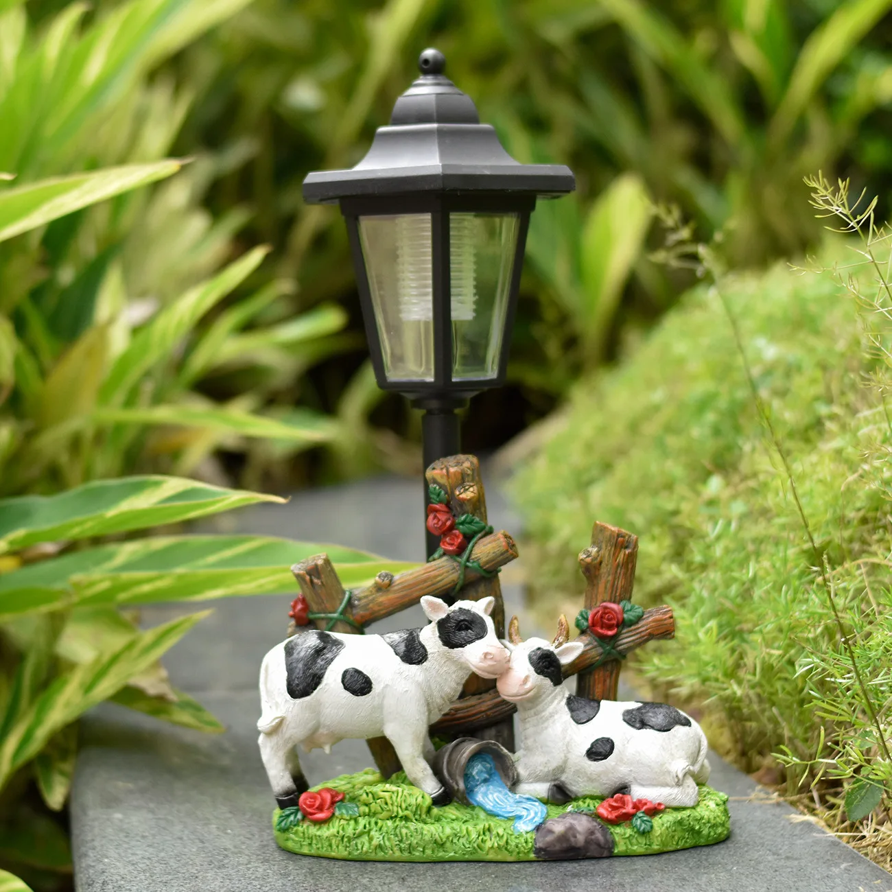 Cross-border simulation cow and sheep ornaments solar outdoor lights garden courtyard decoration landscaping crafts night lights
