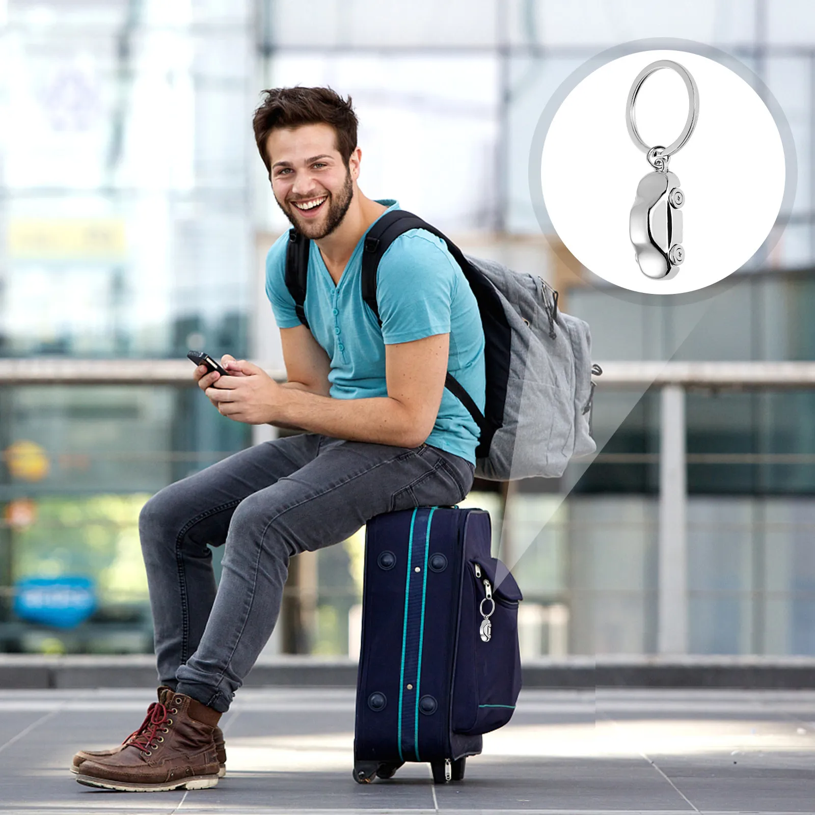 Creative Car Keychain Silver Metal Auto Shaped Key Ring Pendant Accessory Cool Gadget for Car Fans Creative Key Chain