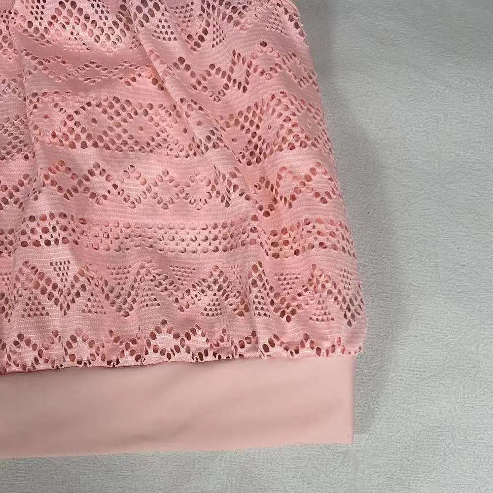 Damski strój kąpielowy dwuczęściowy plus size: top na ramiączkach z kwiatowym wzorem, bez rękawów, z wycięciami, szorty, idealny na plażę.