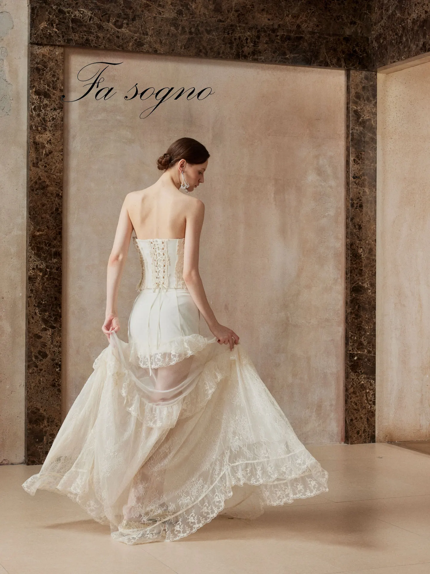 

Комплект Fa Sogno Original: топ-бюстье и трусики с кружевом, из полиэстера, с завышенной талией, для женщин