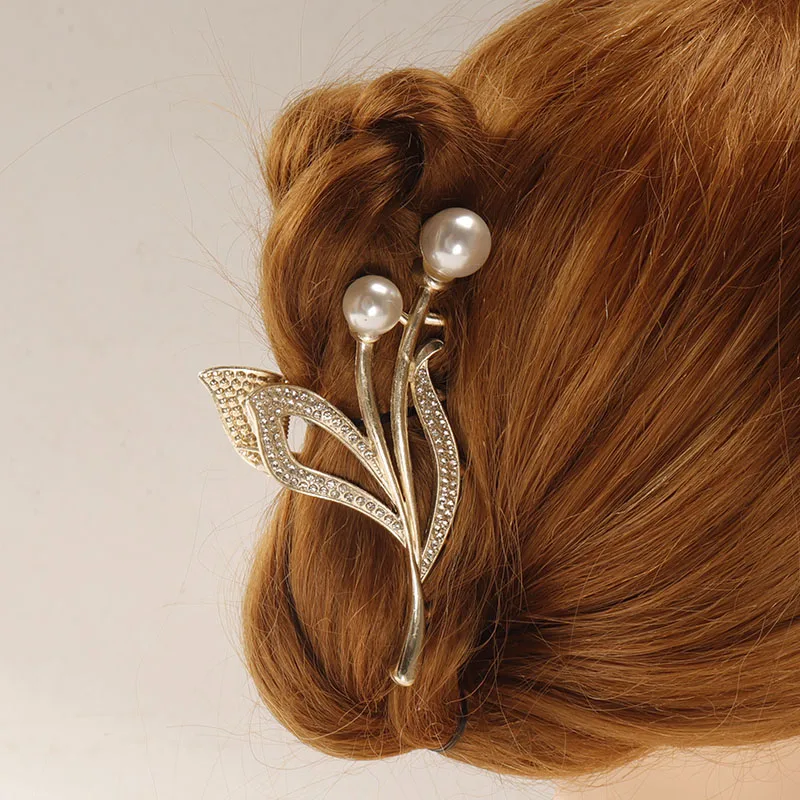 Pince à cheveux en forme de fleur pour filles, pince à cheveux pleine de perles, coiffure classique faite à la main pour dames, pince requin à griffes, accessoires pour cheveux