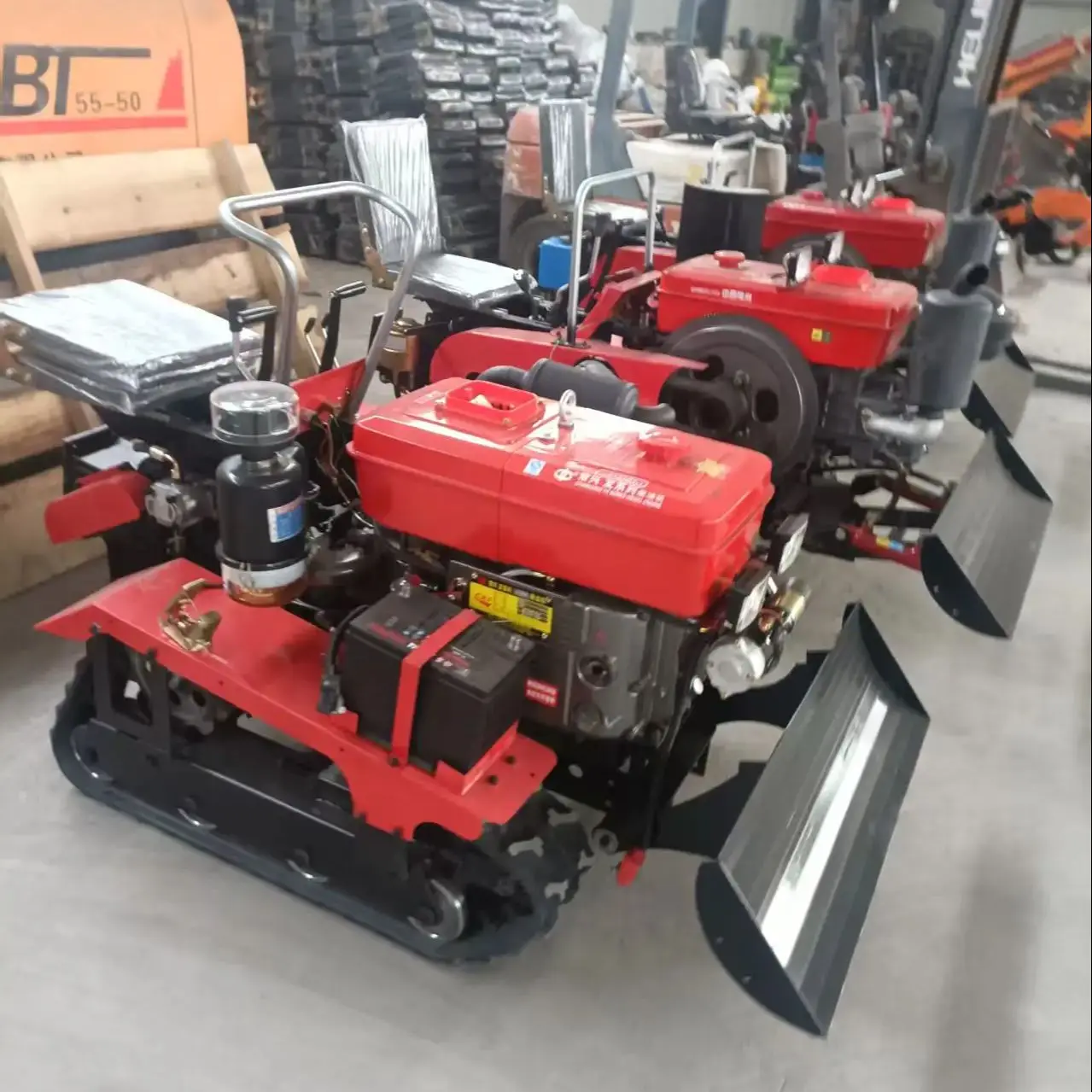 Hot-selling Agricultural Tools and Equipment: Tracked Rotary Tillers, Brand New, Top-quality, and Trustworthy.