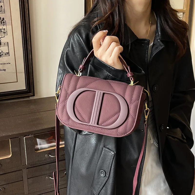 

2026 New Arrival Women's Saddle Bag, Retro Designer Crossbody Bag, Vintage Soft Leather Purse, Elegant Shoulder Bag for Women