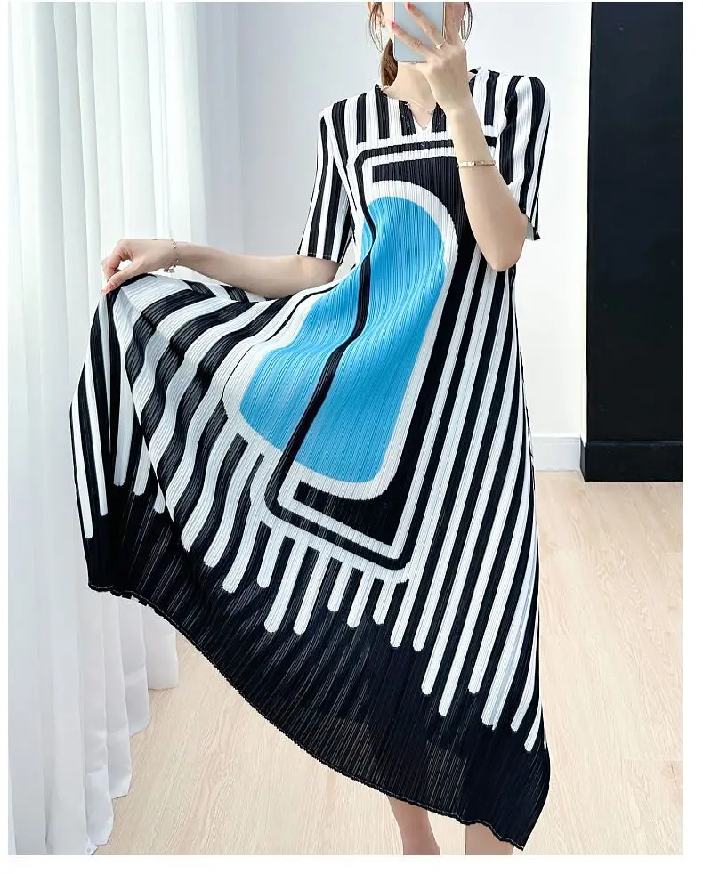 

casual slim fitting striped printed dress for women's 2023 summer new pleats LOOSE maxi dresses for women