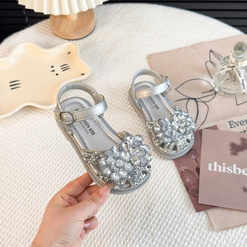 Girl Summer Sandals Chic Rhinestone Children Princess Shoes for Wedding Party Sequins Sweet Kids Fashion Catwalk Flat Sandals