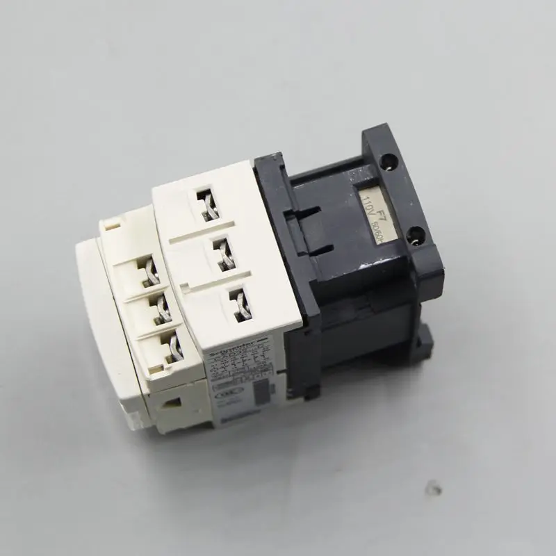 CAD32F7C AC110V chip elevator intermediate relay