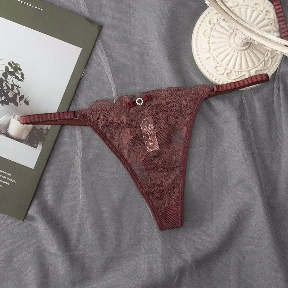 

Seamless Temptation Girls Cotton Crotch Hollow Low Waist Female Briefs Panties Flower G-strings Lace Thong