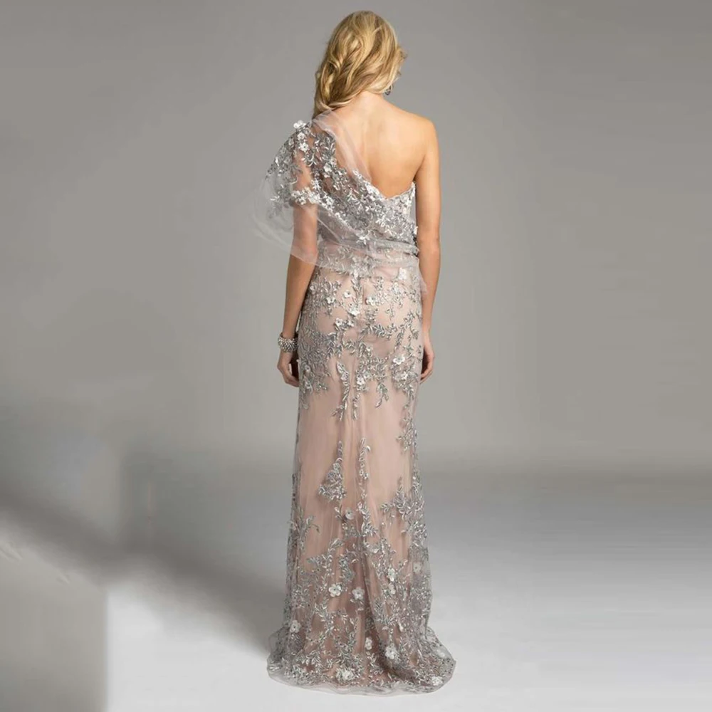 Elegante um ombro mãe da noiva vestido personalizado tira rendas apliques longos vestidos de forro champanhe para festa de casamento