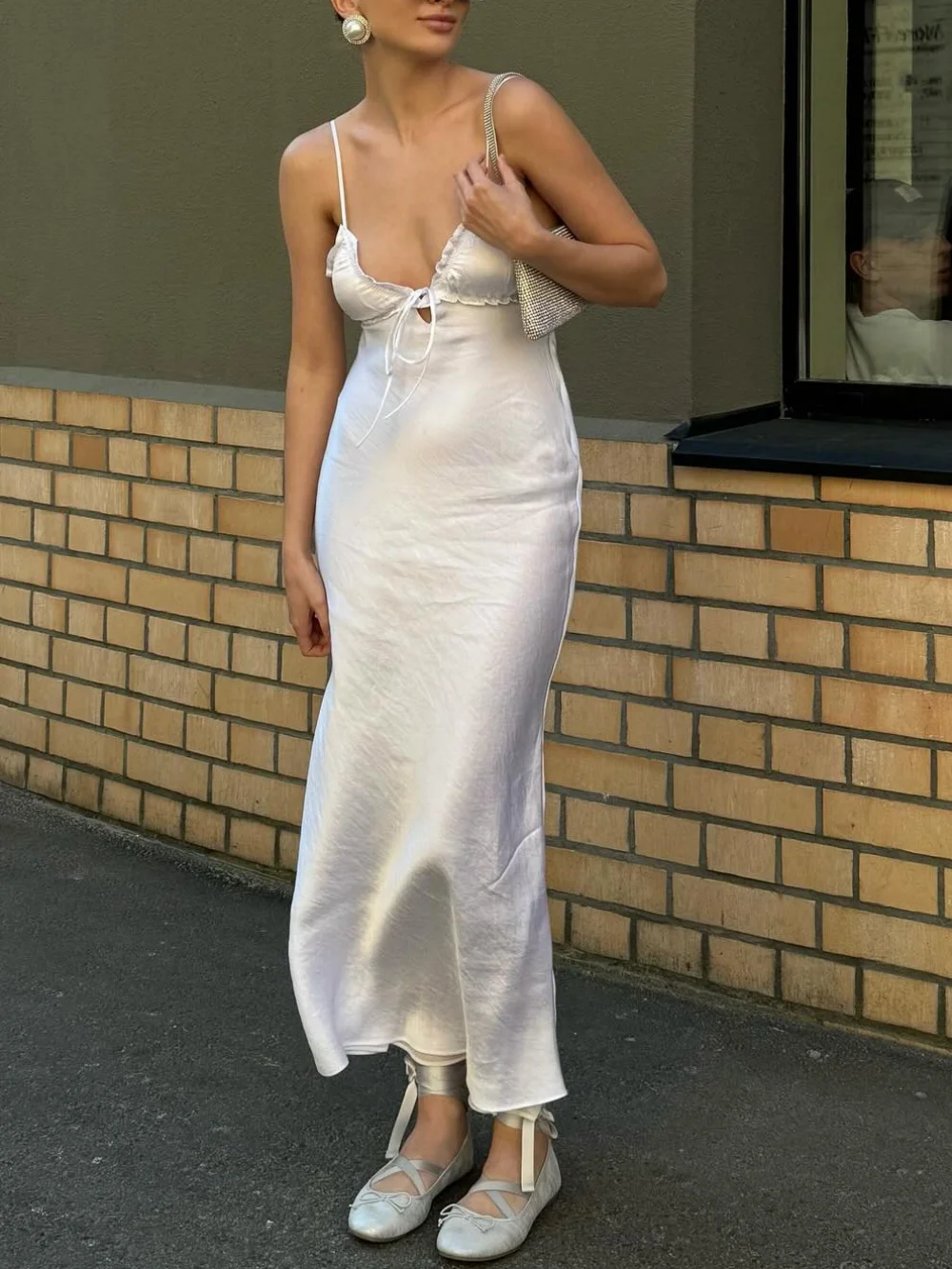 Elegante roze satijnen backless jarreteljurk voor dames, zomermode, stijlvolle vakantie, stranddatum, feestjurk