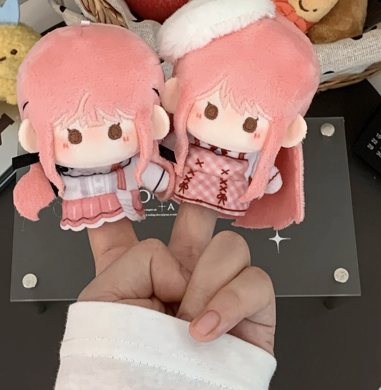 متوفر 8 سنتيمتر إنفينيتي نيكي مطبوعة فنجر دمية لطيف مروحة الأصلي المحيطة دمية لعبة الأجهزة الطرفية القطن دمية المشجعين دمى هدايا