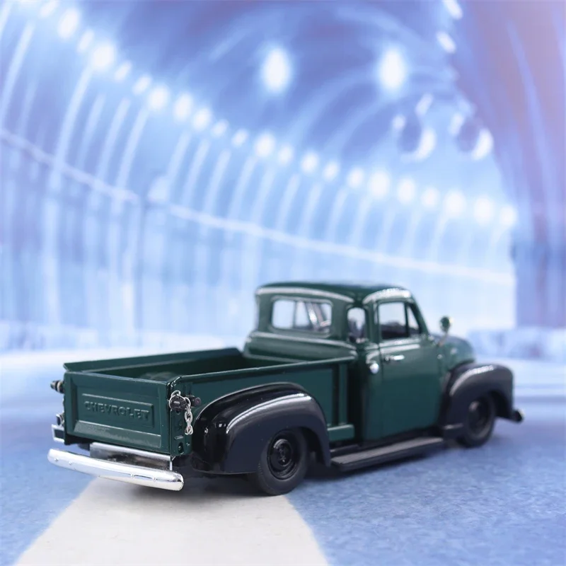 1:24 1953 CHEVY 3100 PICKUP High Simulation Diecast Car Metal Alloy Model Car Children\'s Toys Collection Gifts J311