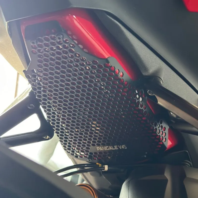 

Motorcycle Pillion Peg Removal Tank Grille Fuel Tank Guard For Ducati Panigale V4 S/SP/R/SP2/R Superleggera 2021 2022 2023 2024