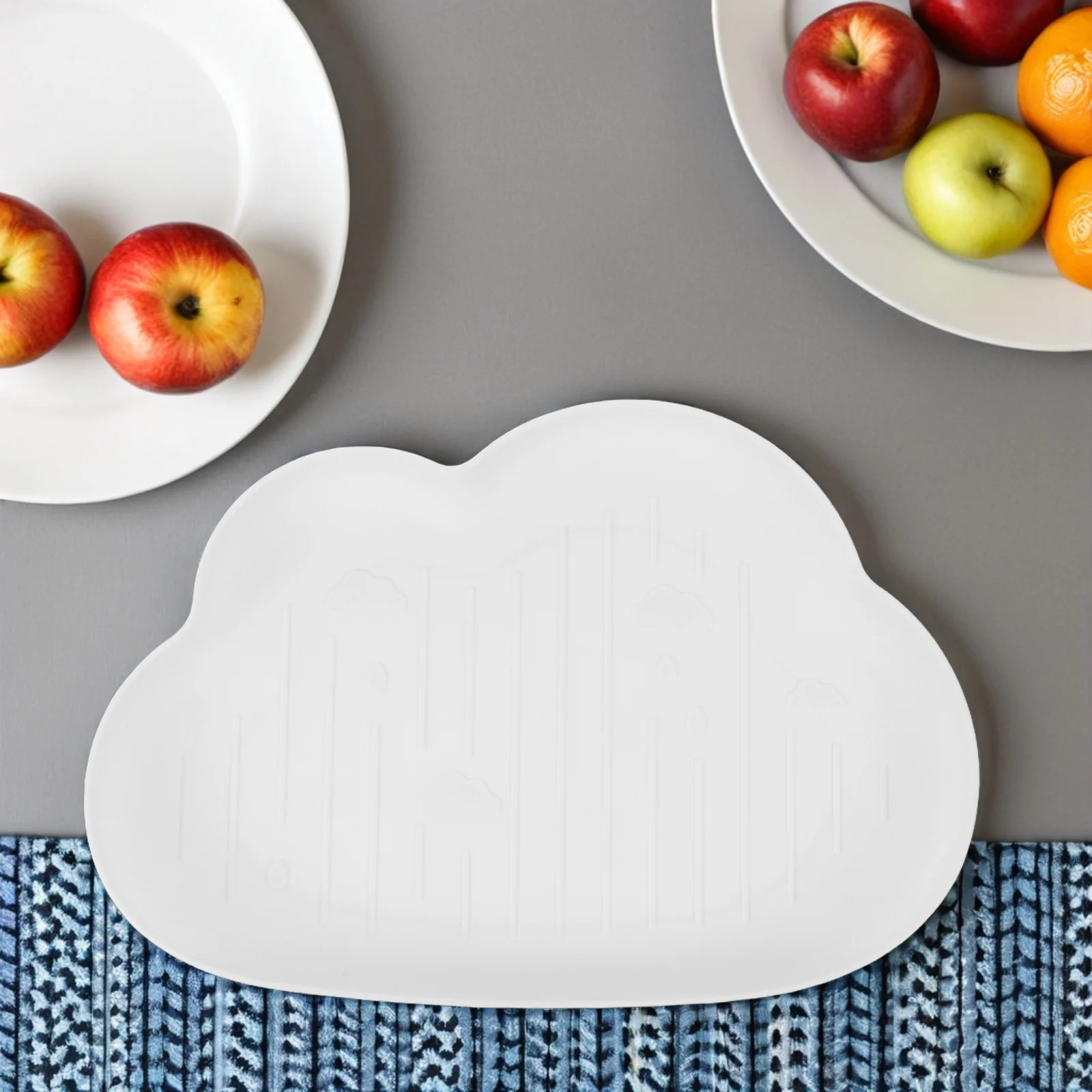 

2PCS Cloud Shape Snack Dish Candy Fruit Plate Dry Food Plate Bowl Plastic Serving Plate for Home (White)