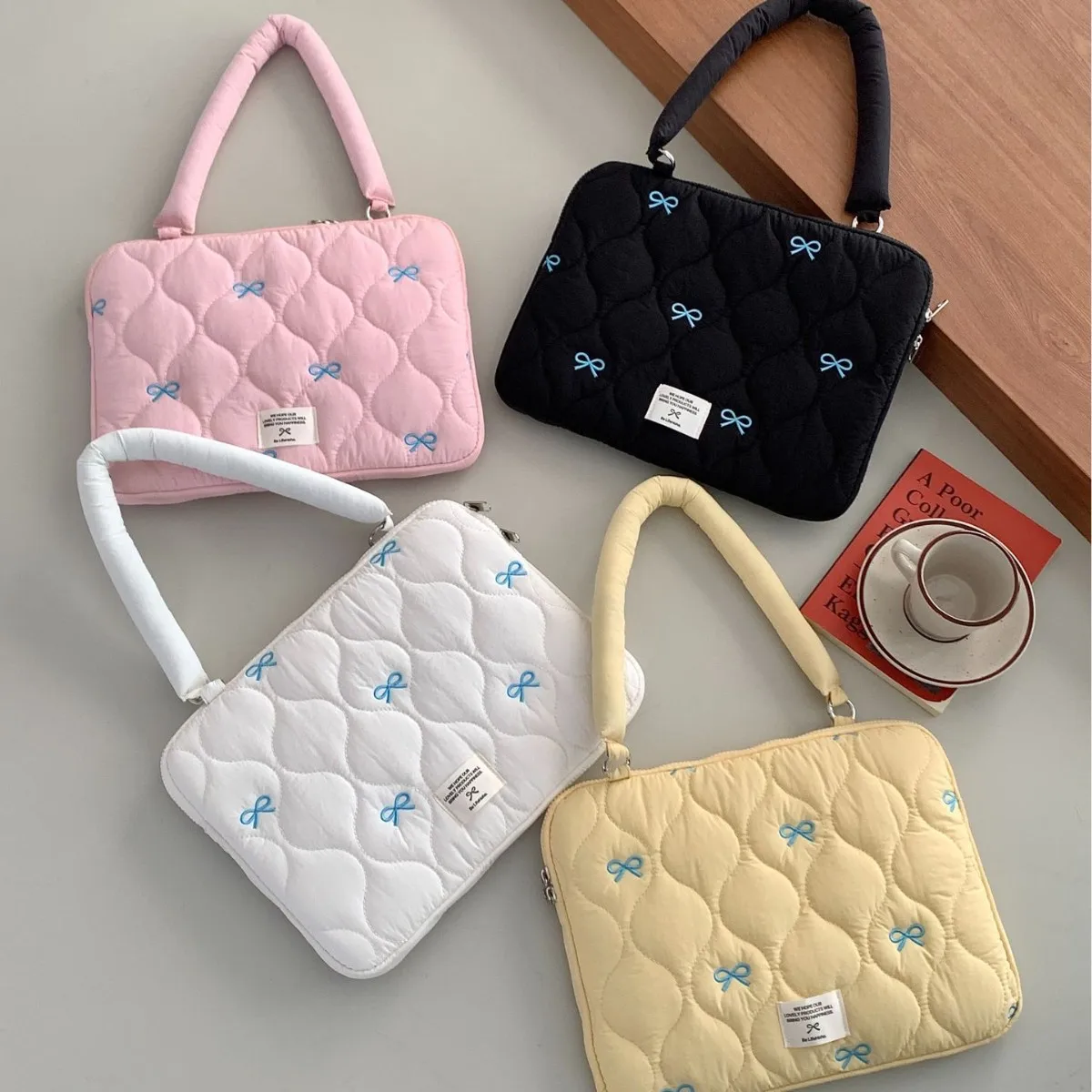Ins Viral Embroidered Butterfly Laptop Bag, Stylish Soft Liner Sleeve Suitable for 13.3 Inch & 15.6 Inch Notebook