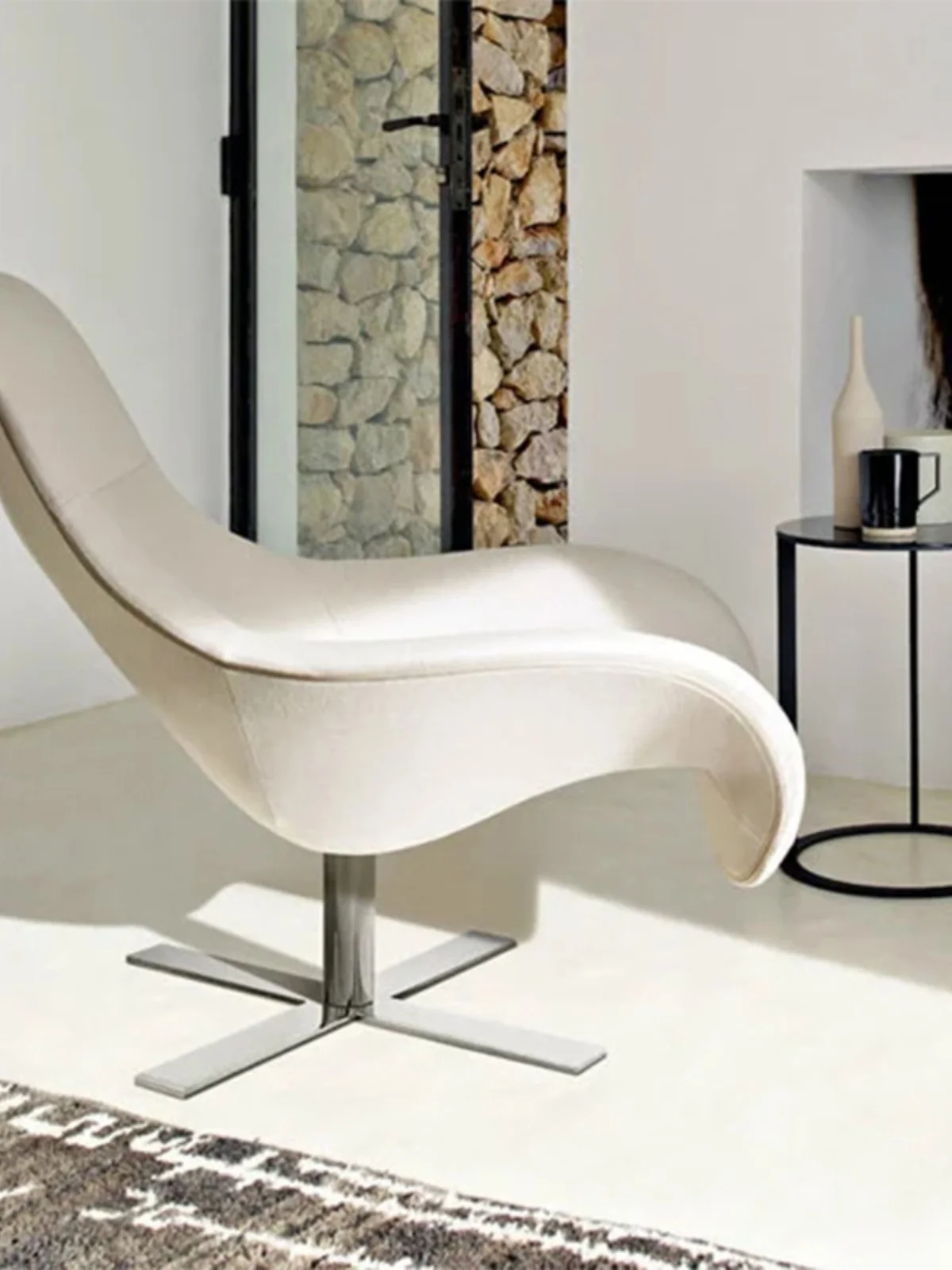 Nordic designer creative duck tongue chair, fiberglass leisure chair, model room