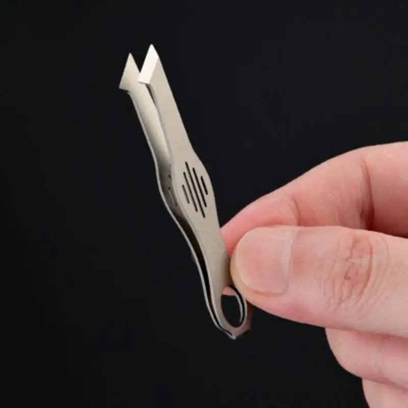 Titanium Alloy Mini Tweezers Clip, Pointed Eyebrow Clip, Portable Keychain, Outdoor EDC Small Tool