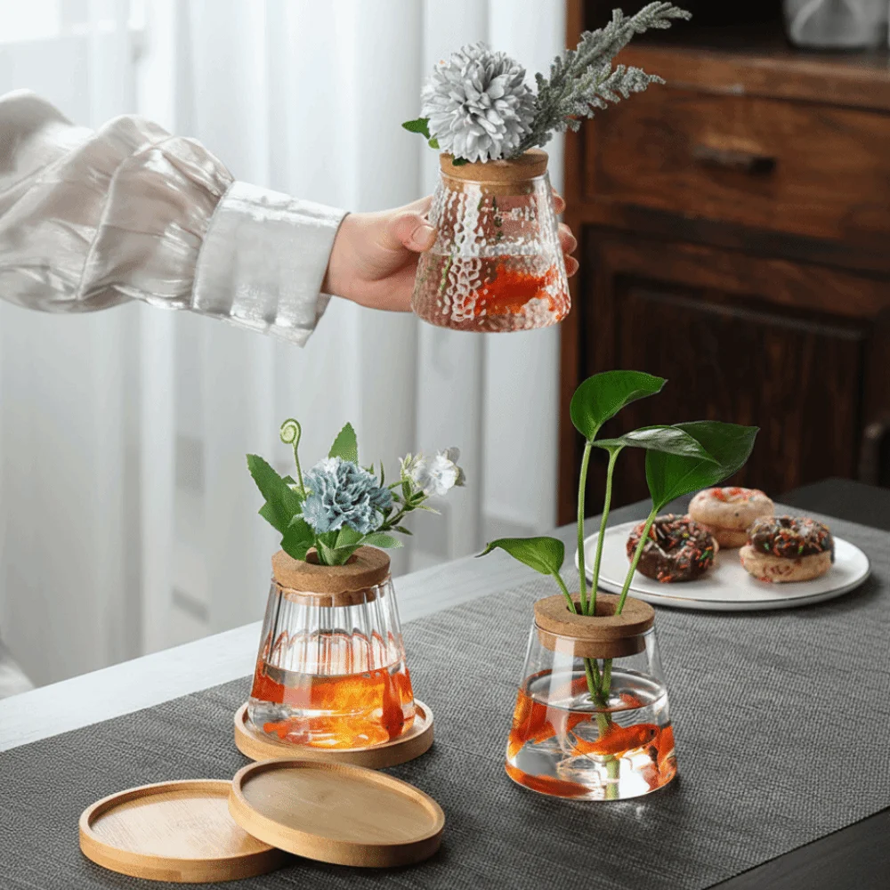 Glass Material Glass Planter Thick Wooden Base Water Cultivation Vase Modern Tabletop Design Flower Arrangement Vase