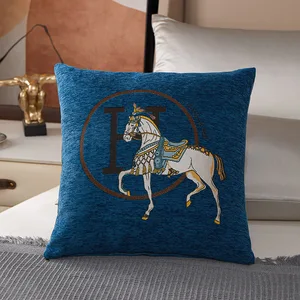 Croker horse 45cm bid pillow pillow cushion covers 1 pcs luxury embroidery embroidery modern style sofa pillow new copper 10 main sales luxury embroidered pillows - №1