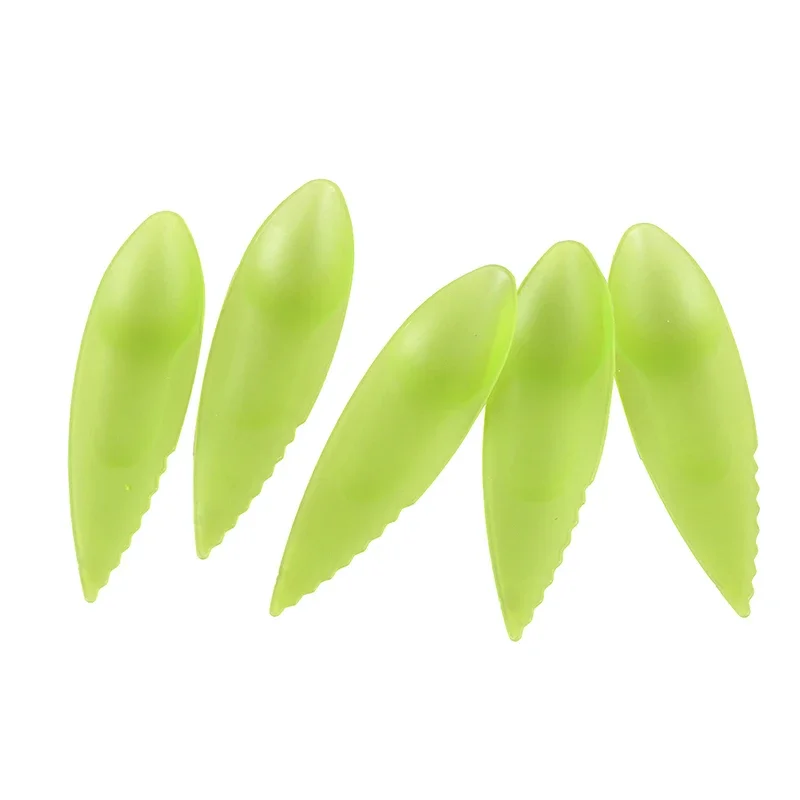 5PCS Plastic Kiwi Spoon Kiwi Dig Scoop Vegetable Fruit Knife Slicer Peeler Cutter Kitchen Tools Peelers Scoop Cutter Candy Color