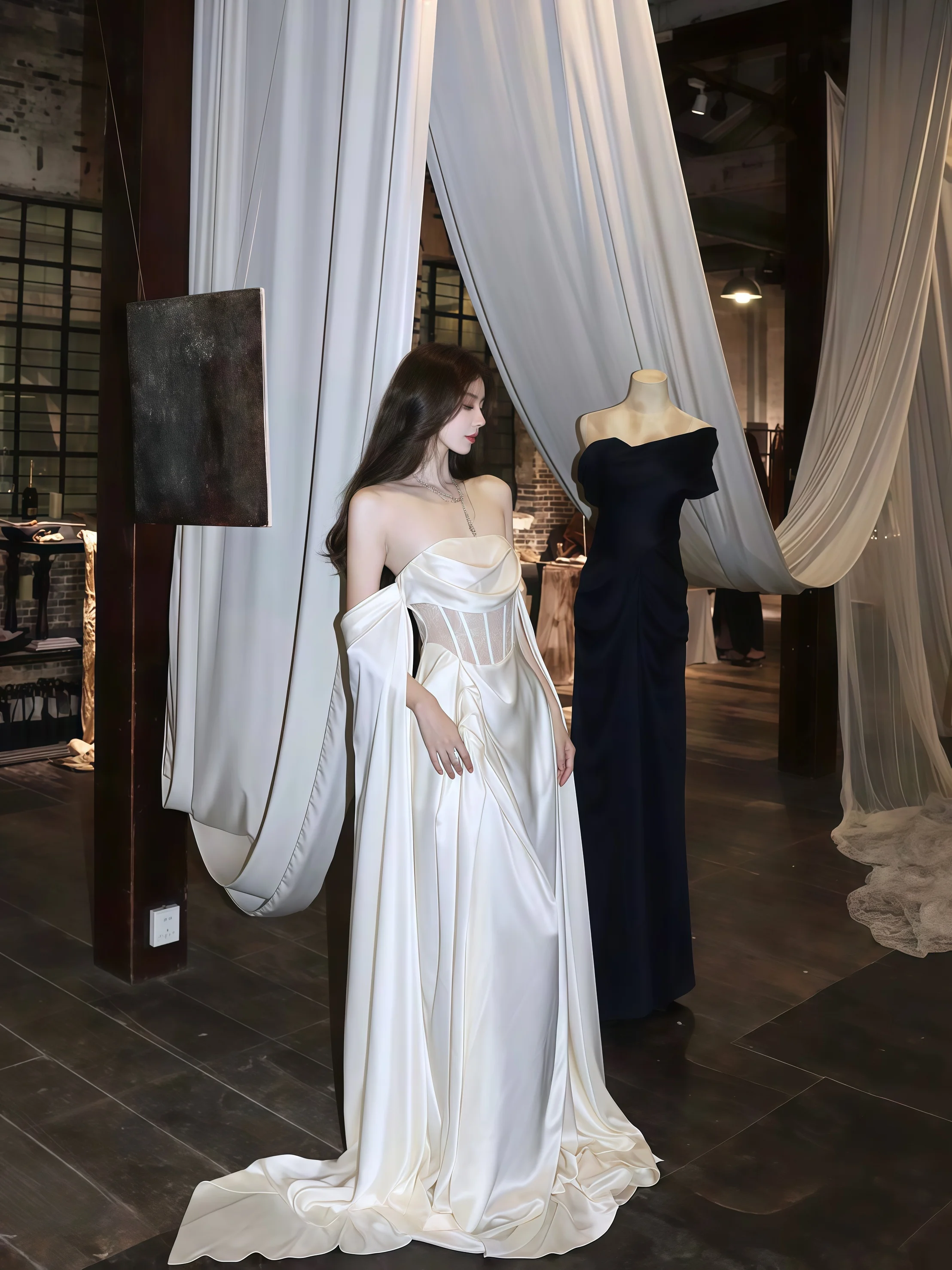 

Sexy White Wedding Dress Slim Strapless Satin Pleated Backless Fishtail Formal Occasion Celebrity Prom Evening Dress